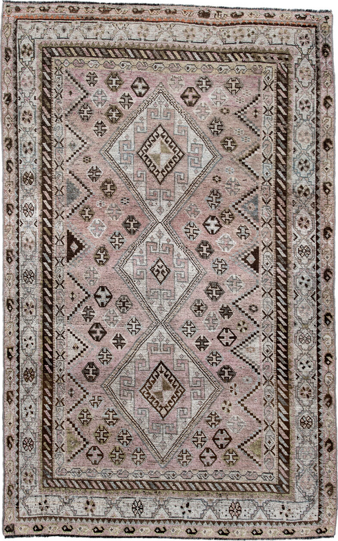 Antique Shiraz Area Rug (4' x 7')